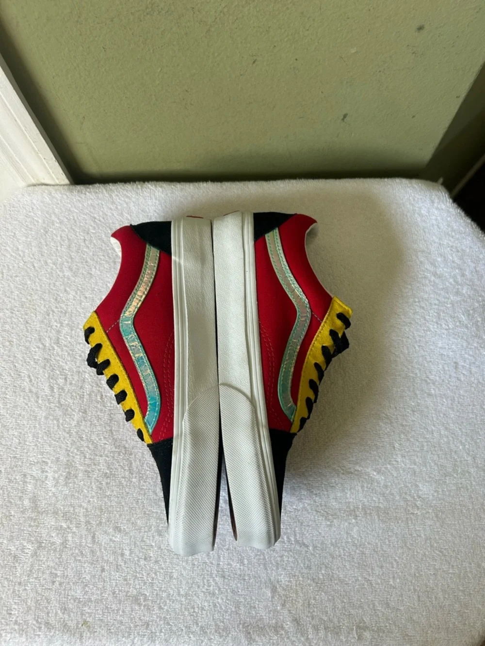 NWOB Vans Multicolor Low Top Sneakers with Red Upper and Black Toe - Picture 10 of 14